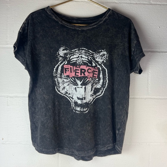 Vintage Canvas Fierce Tiger Graphic Tshirt, Small - Picture 1 of 4